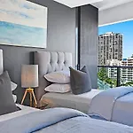 Classy Beach Stay At Oracle 20909